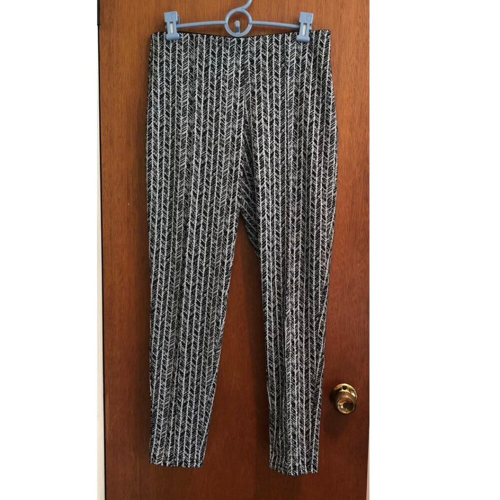 F. Forward, Black & White, herringbone pattern, stretchy, pull on, pants, Sz Lg